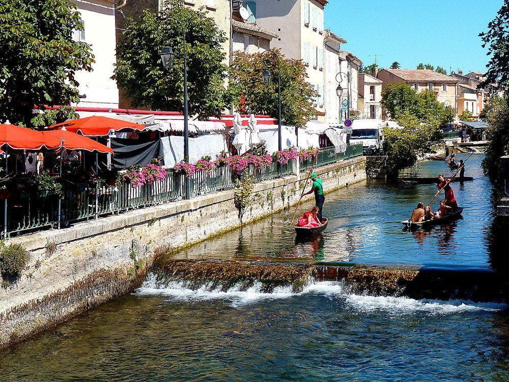 Studio De Charme Avec Sa Terrasse En Plein Coeur De Ville LʼIsle-sur-la-Sorgue Εξωτερικό φωτογραφία